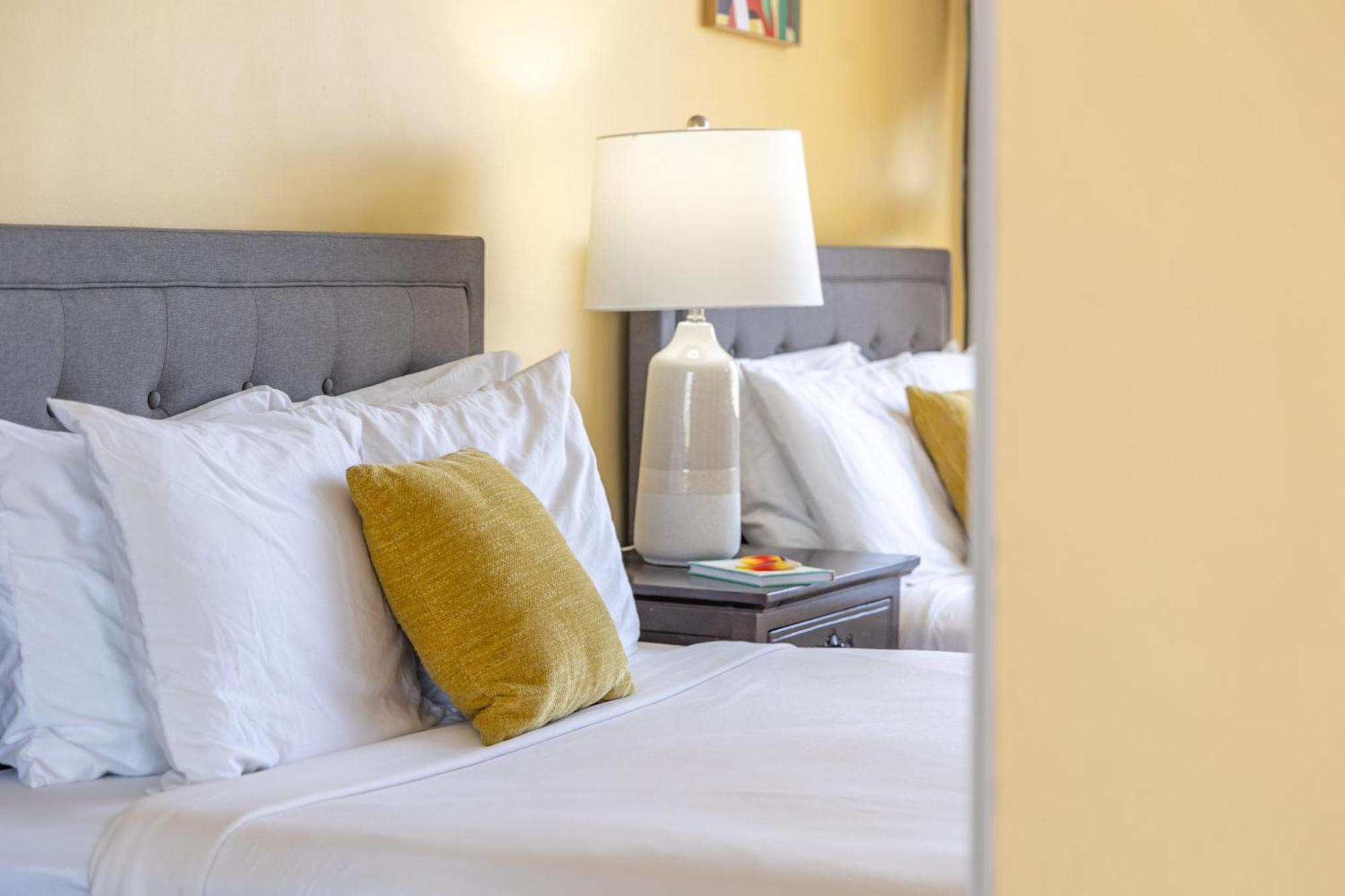 Beautiful 1Br, Steps To Waikiki Beach And Parking Honolulu Ngoại thất bức ảnh